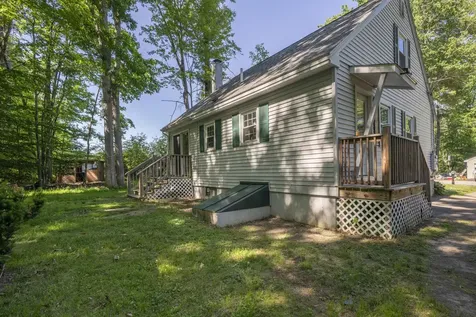 38 Duffy Street Franklin NH 03235