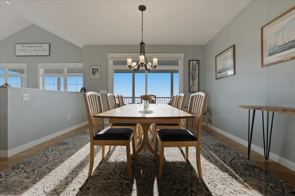 405 Harriet Drive Georgia VT 05478