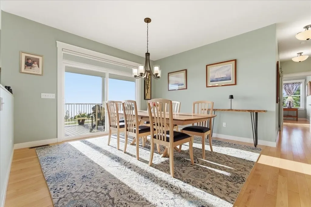 405 Harriet Drive Georgia VT 05478