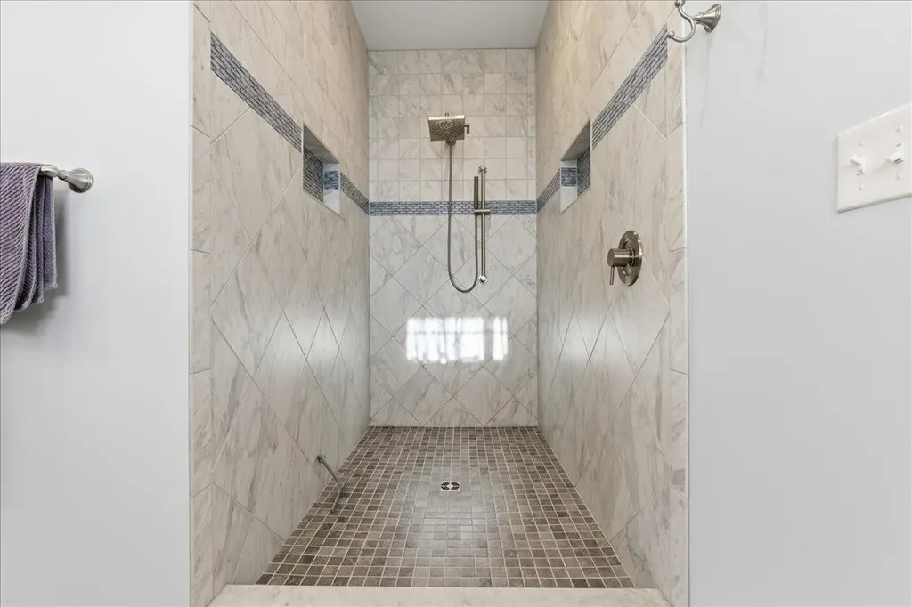 405 Harriet Drive Georgia VT 05478