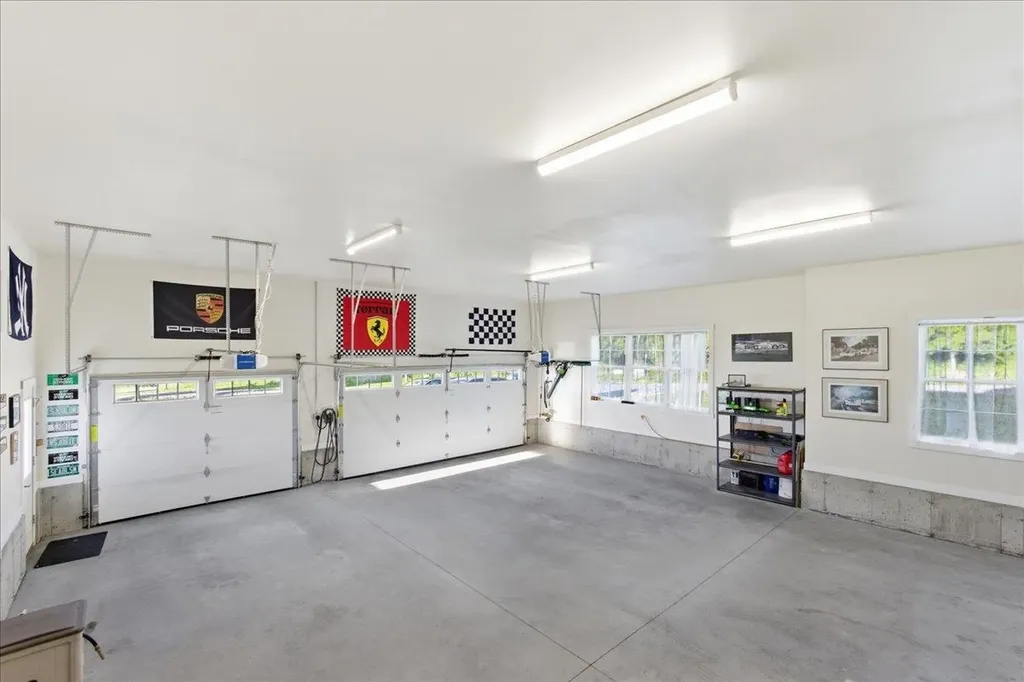 405 Harriet Drive Georgia VT 05478