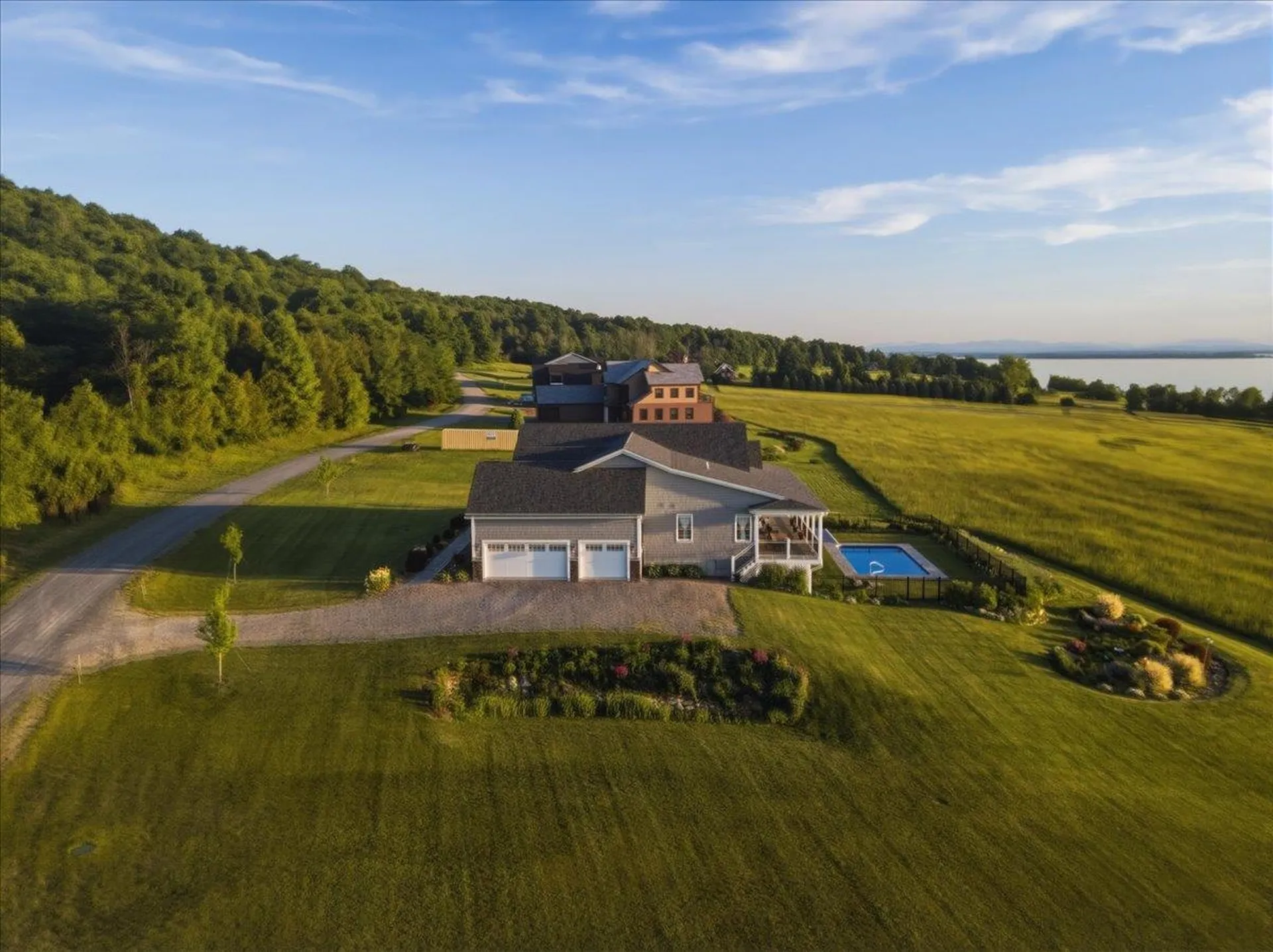 405 Harriet Drive Georgia VT 05478