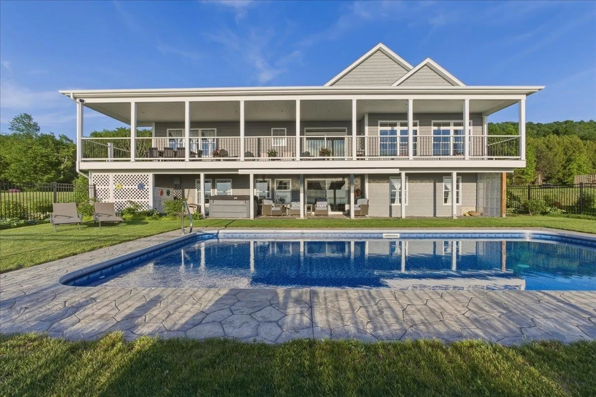405 Harriet Drive Georgia VT 05478