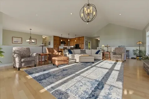 405 Harriet Drive Georgia VT 05478