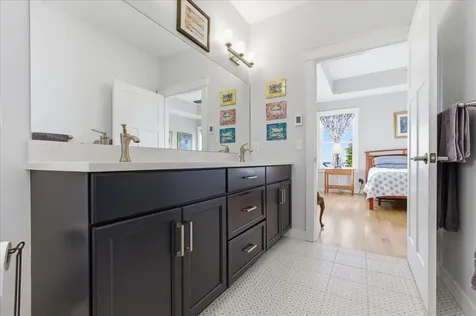 405 Harriet Drive Georgia VT 05478