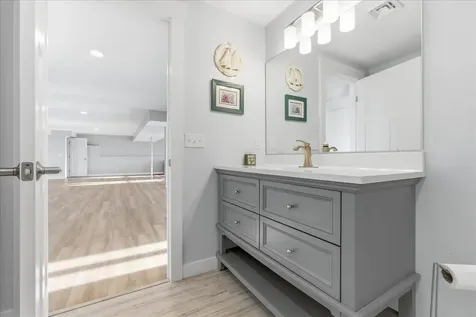 405 Harriet Drive Georgia VT 05478