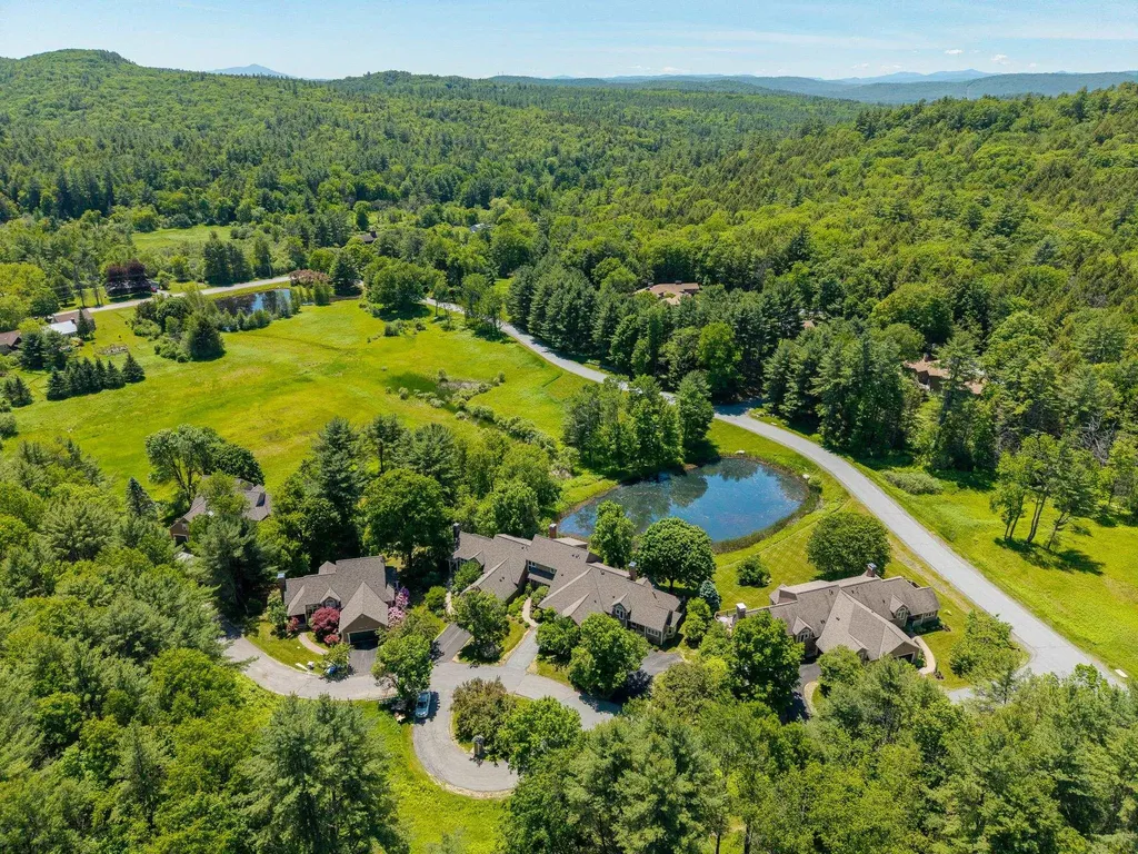 48 Berrill Farms Lane Hanover NH 03755