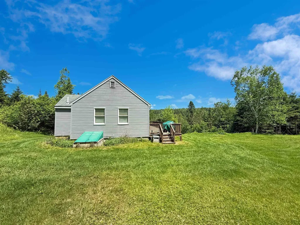 1126 Nh Route 26 Colebrook NH 03576