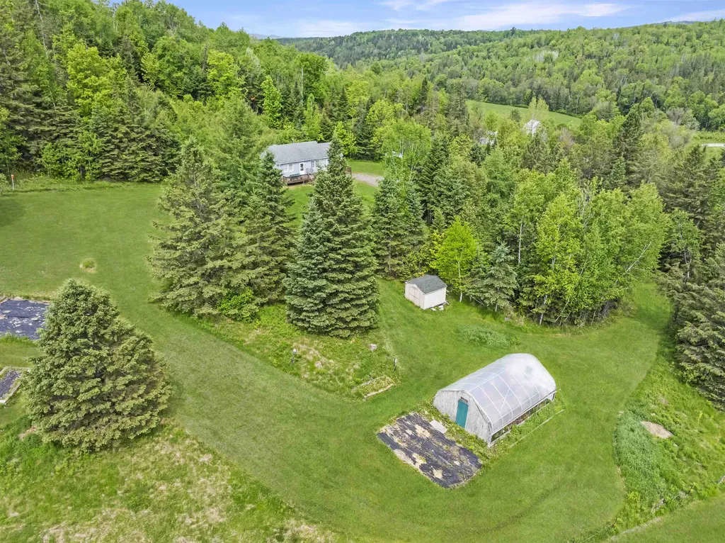 1126 Nh Route 26 Colebrook NH 03576