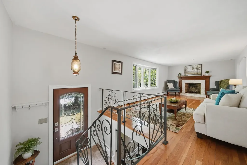 31 Normandy Drive Sudbury MA 01776
