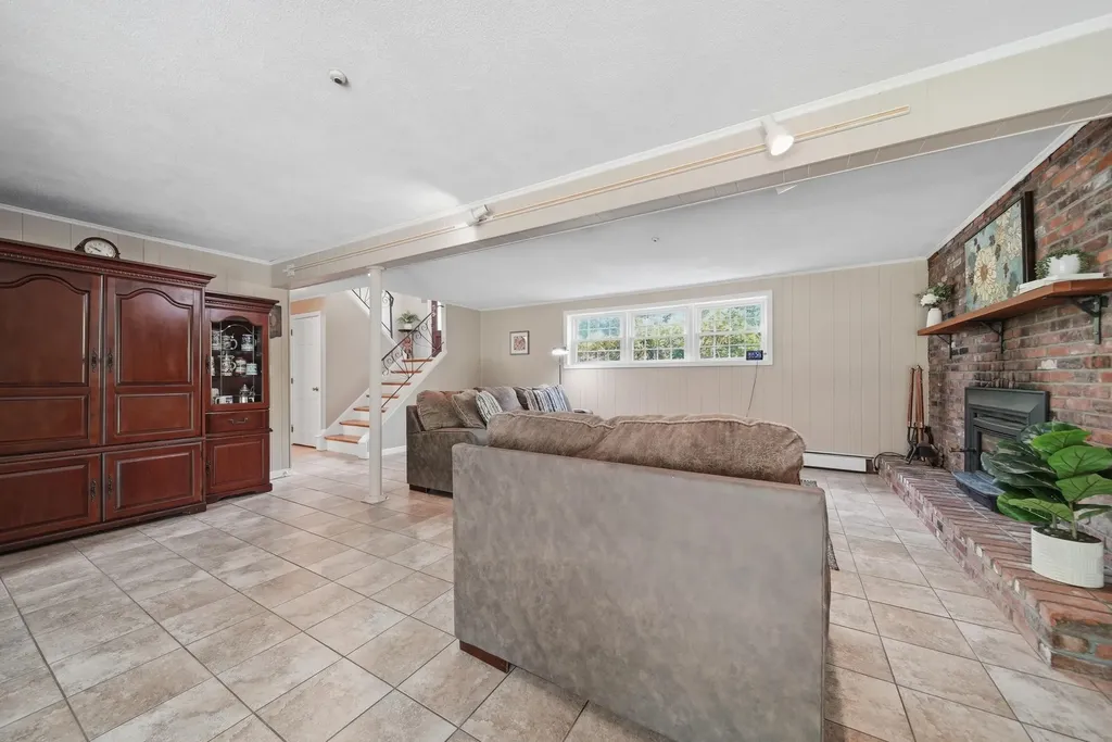 31 Normandy Drive Sudbury MA 01776