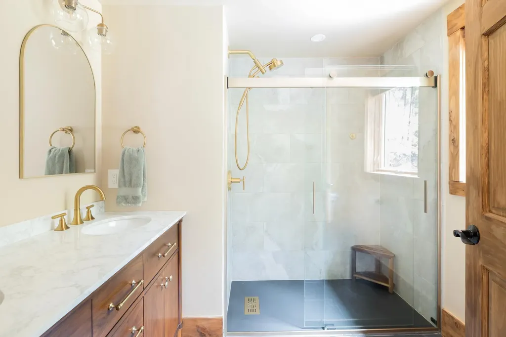 65 Lower Taylor Hill Road Winhall VT 05340