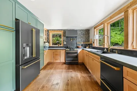 65 Lower Taylor Hill Road Winhall VT 05340