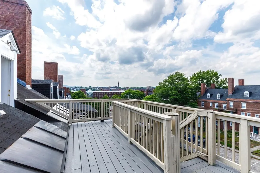 105 West Merrimack Street Manchester NH 03101