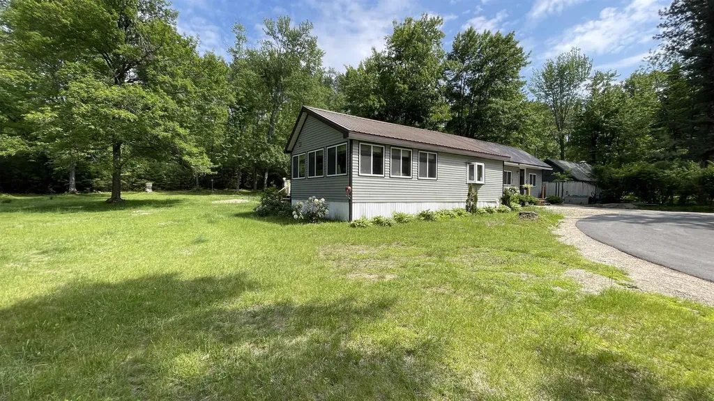 40 White Pond Road Ossipee NH 03864