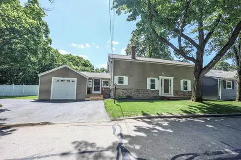 54 College Avenue Manchester NH 03102