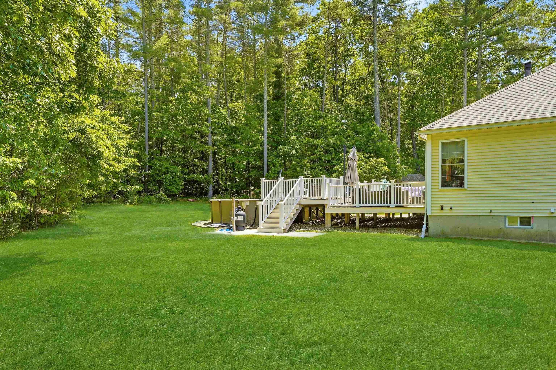 22 May Lane Pelham NH 03076