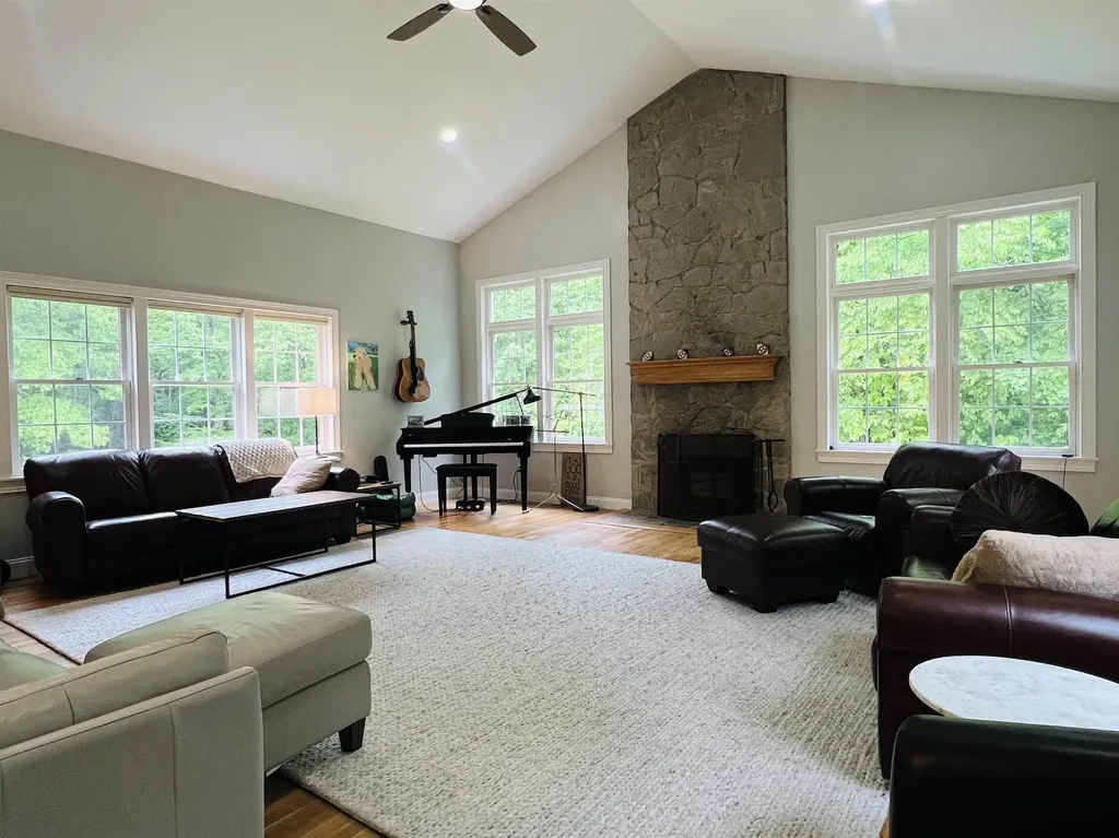 27 Ross Road Durham NH 03824