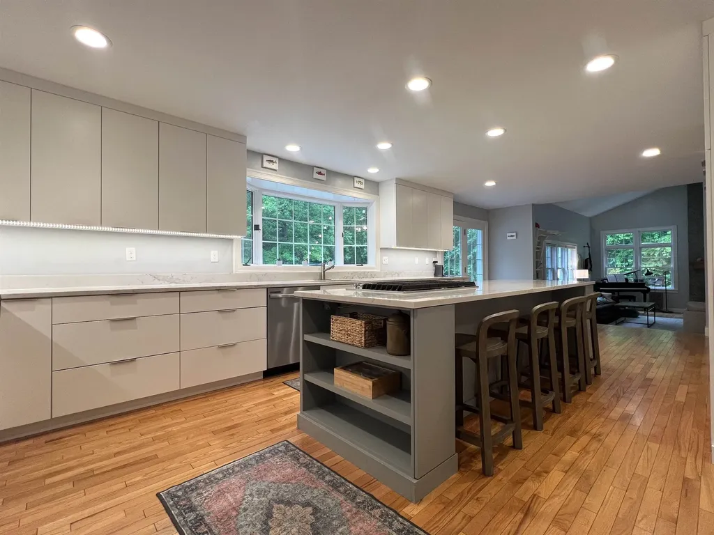 27 Ross Road Durham NH 03824