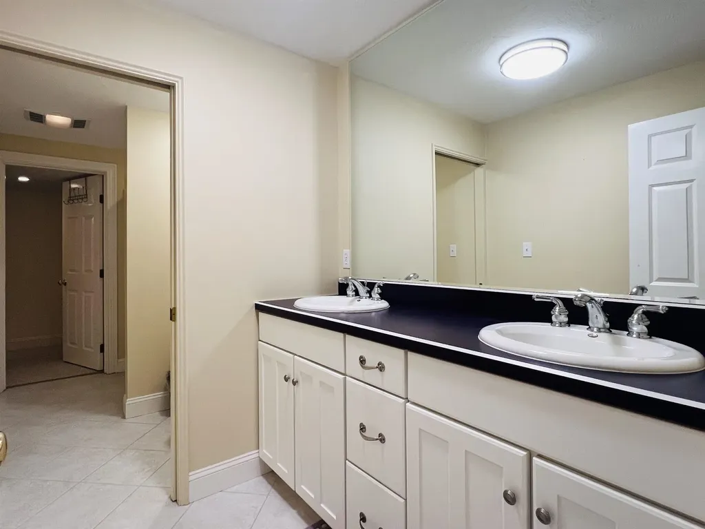 27 Ross Road Durham NH 03824
