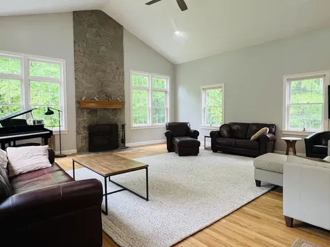 27 Ross Road Durham NH 03824