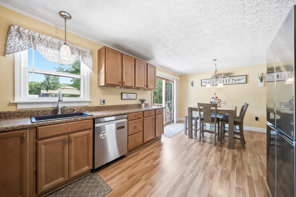 50 Davis Road Merrimack NH 03054