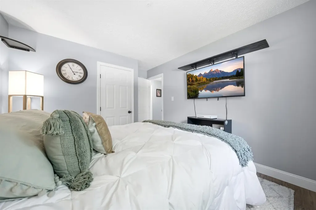 50 Davis Road Merrimack NH 03054