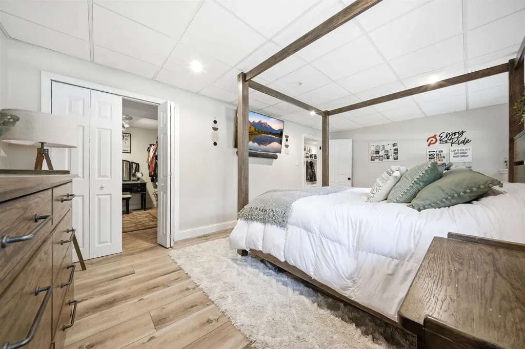 50 Davis Road Merrimack NH 03054
