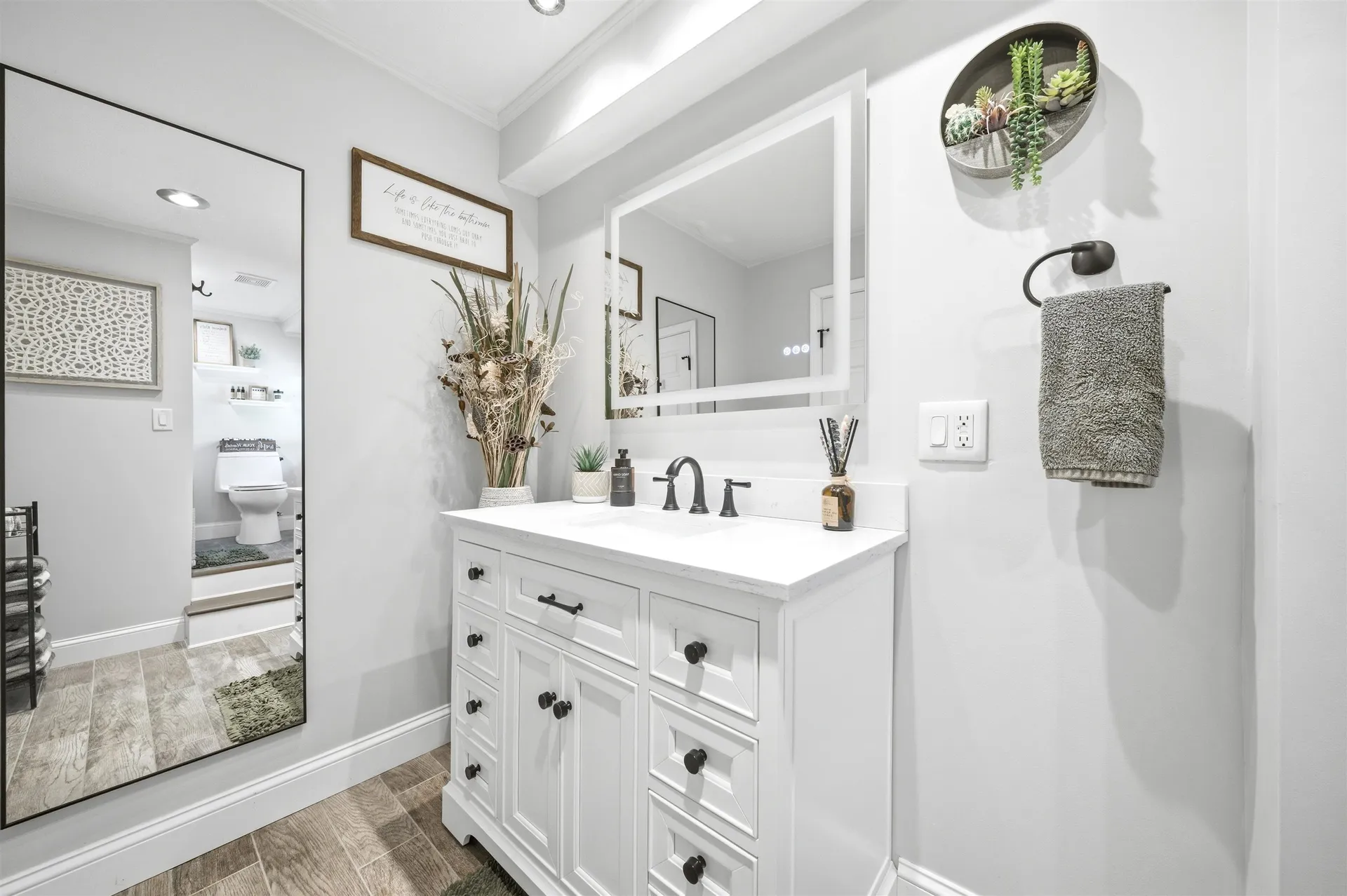 50 Davis Road Merrimack NH 03054