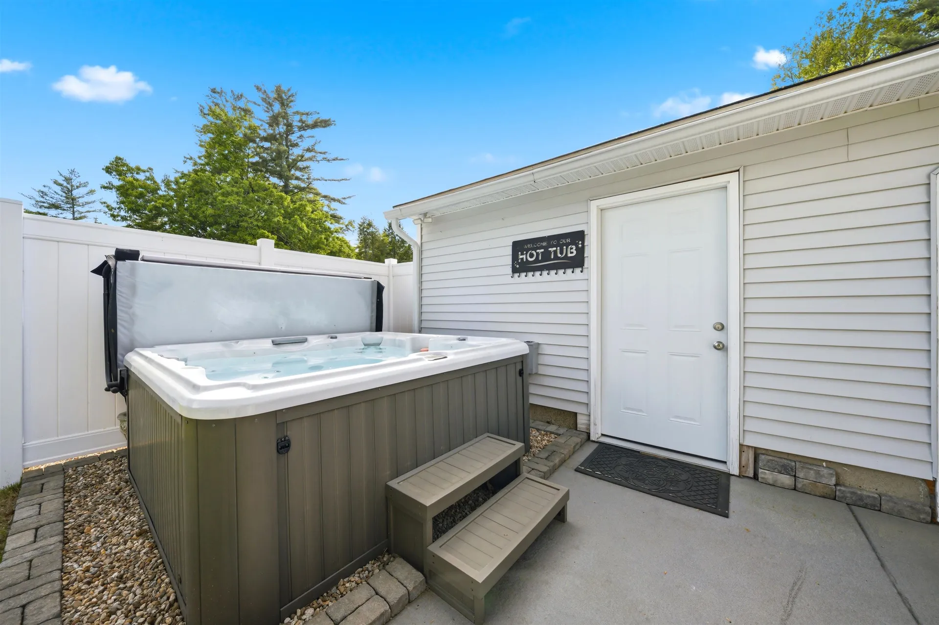 50 Davis Road Merrimack NH 03054