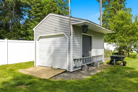 50 Davis Road Merrimack NH 03054