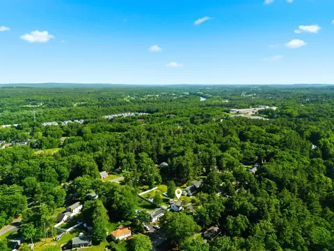 50 Davis Road Merrimack NH 03054