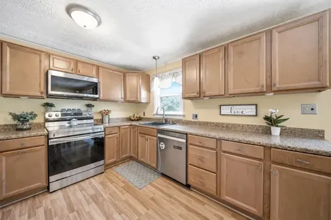 50 Davis Road Merrimack NH 03054