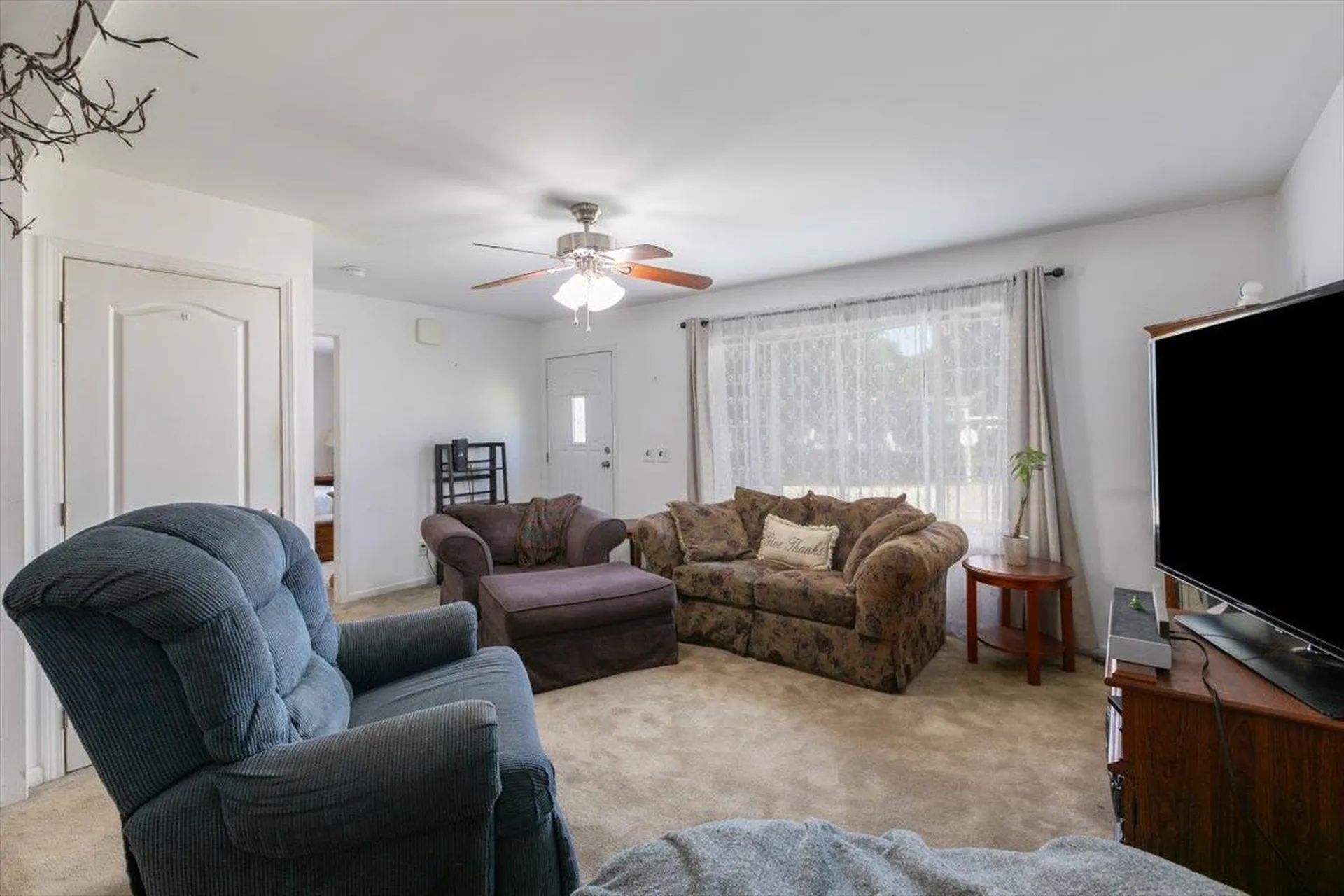 25 Ridgefield Drive Nashua NH 03062