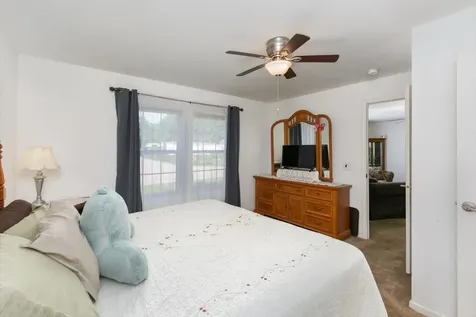 25 Ridgefield Drive Nashua NH 03062
