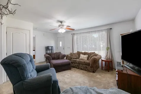 25 Ridgefield Drive Nashua NH 03062