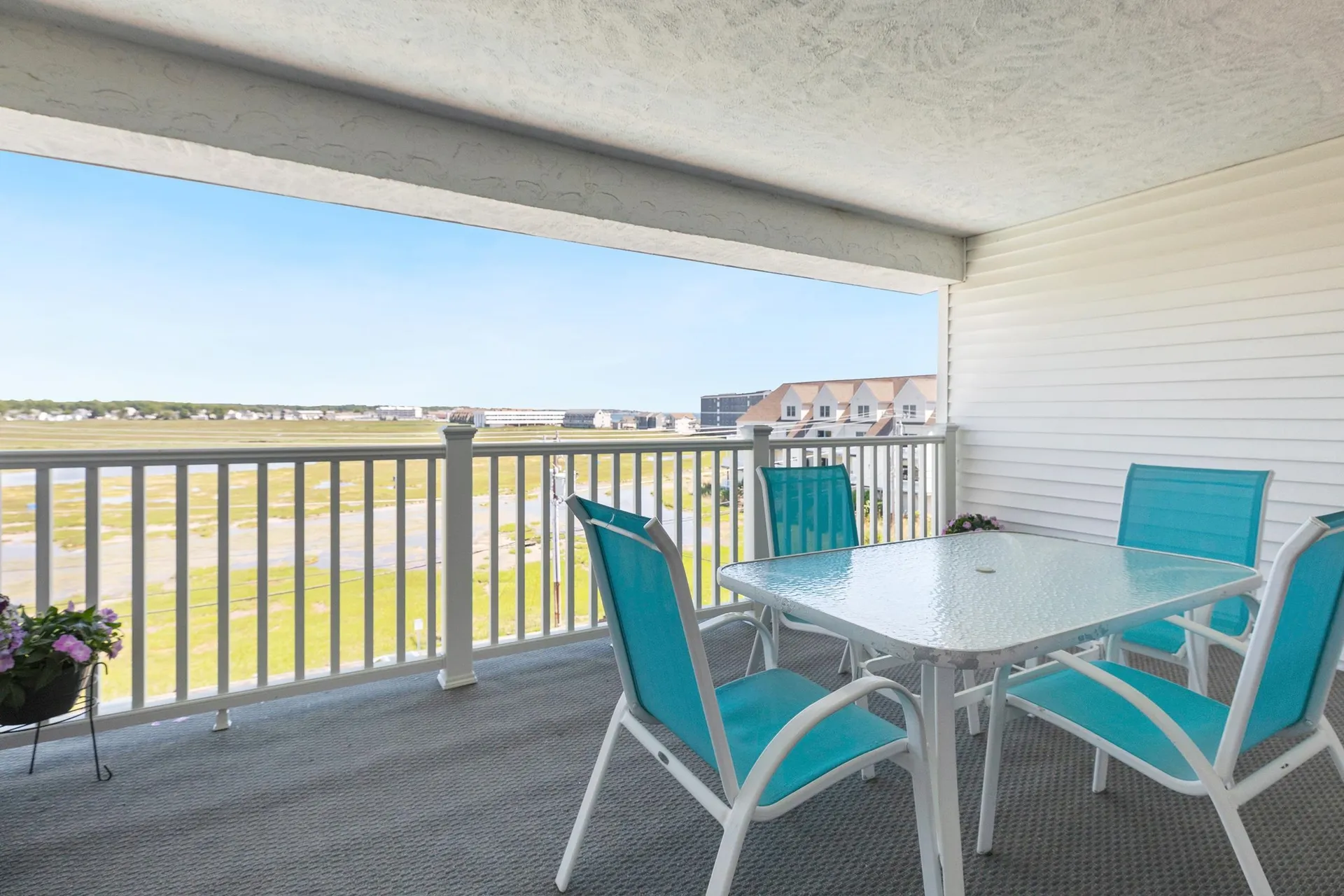 493 Ocean Boulevard Hampton NH 03842