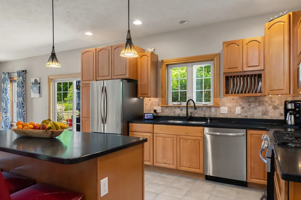 15 Rockledge Road Milton VT 05468