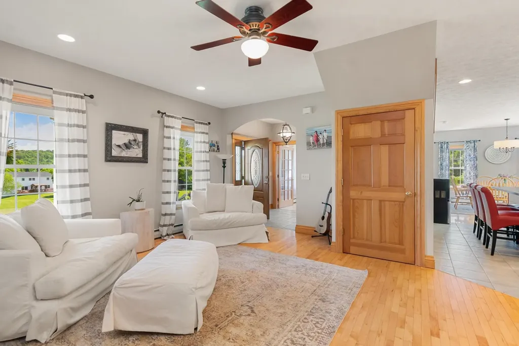 15 Rockledge Road Milton VT 05468