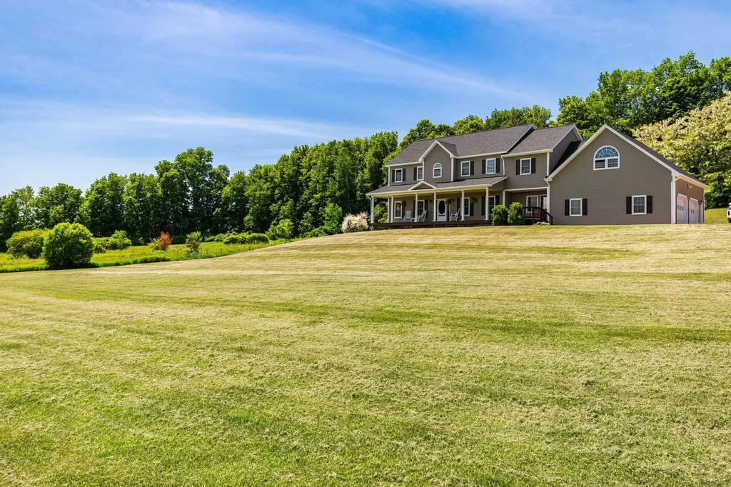 15 Rockledge Road Milton VT 05468
