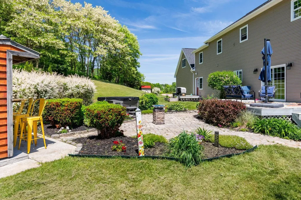 15 Rockledge Road Milton VT 05468