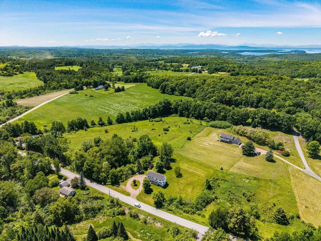 15 Rockledge Road Milton VT 05468