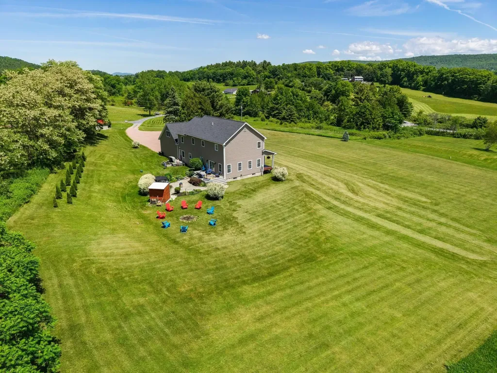 15 Rockledge Road Milton VT 05468
