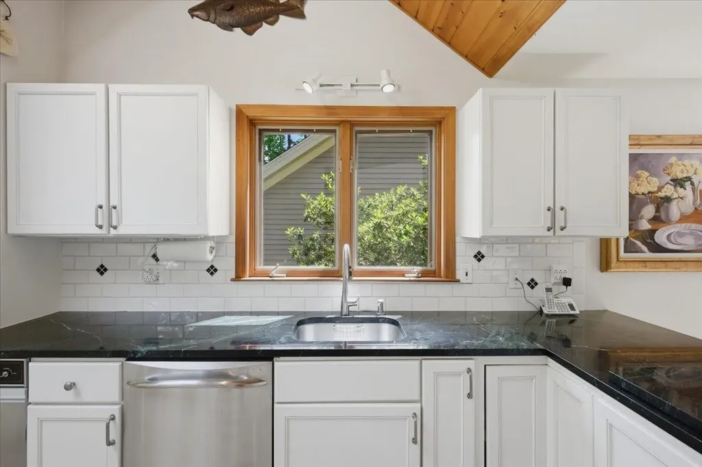 177 Alwin Lane Jamaica VT 05343