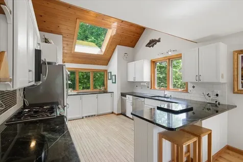 177 Alwin Lane Jamaica VT 05343