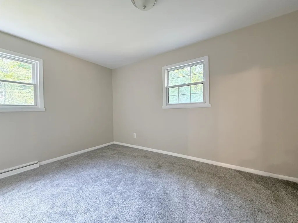 37 Bluff Street Salem NH 03079