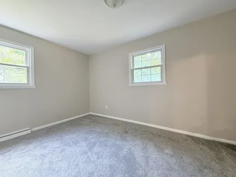 37 Bluff Street Salem NH 03079