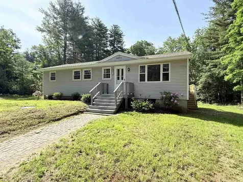 37 Bluff Street Salem NH 03079