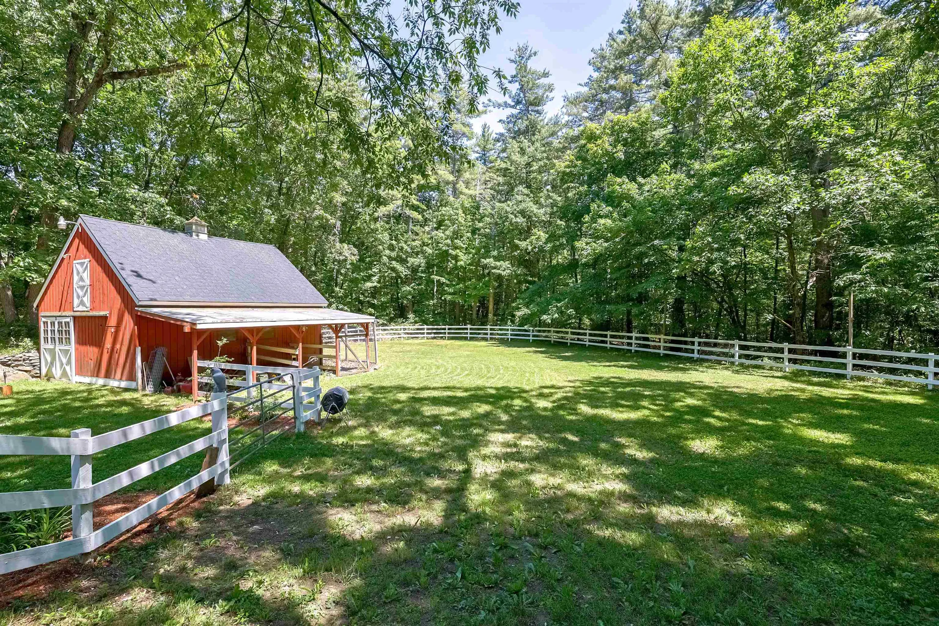 51 Baxter Road Hollis NH 03049