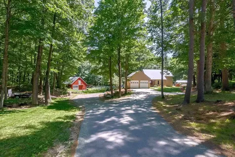 51 Baxter Road Hollis NH 03049